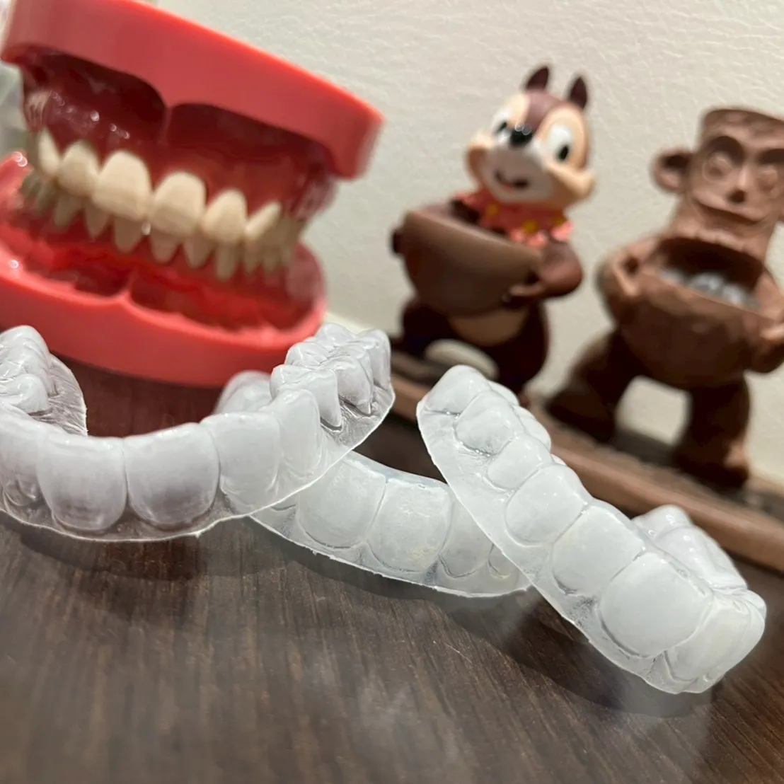 当院では、歯科技工士が常駐していますので、個々のお口にぴった...